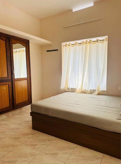 Home At Guruvayur 2 Ac Room,1 Single Bed,Kitchen Dış mekan fotoğraf