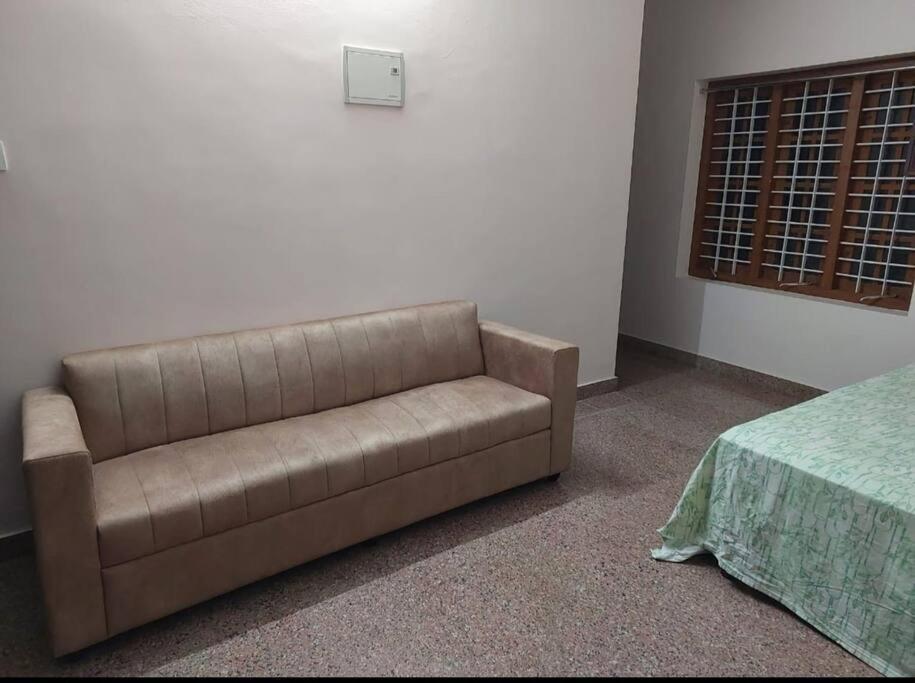 Home At Guruvayur 2 Ac Room,1 Single Bed,Kitchen Dış mekan fotoğraf